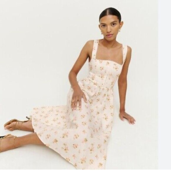 Reformation Tagliatelle Linen Dress in Mildred - Picture 2 of 8